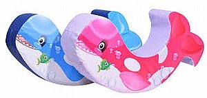 נדנדת לוויתן קטנה נדנדת לוויתן קטנה
